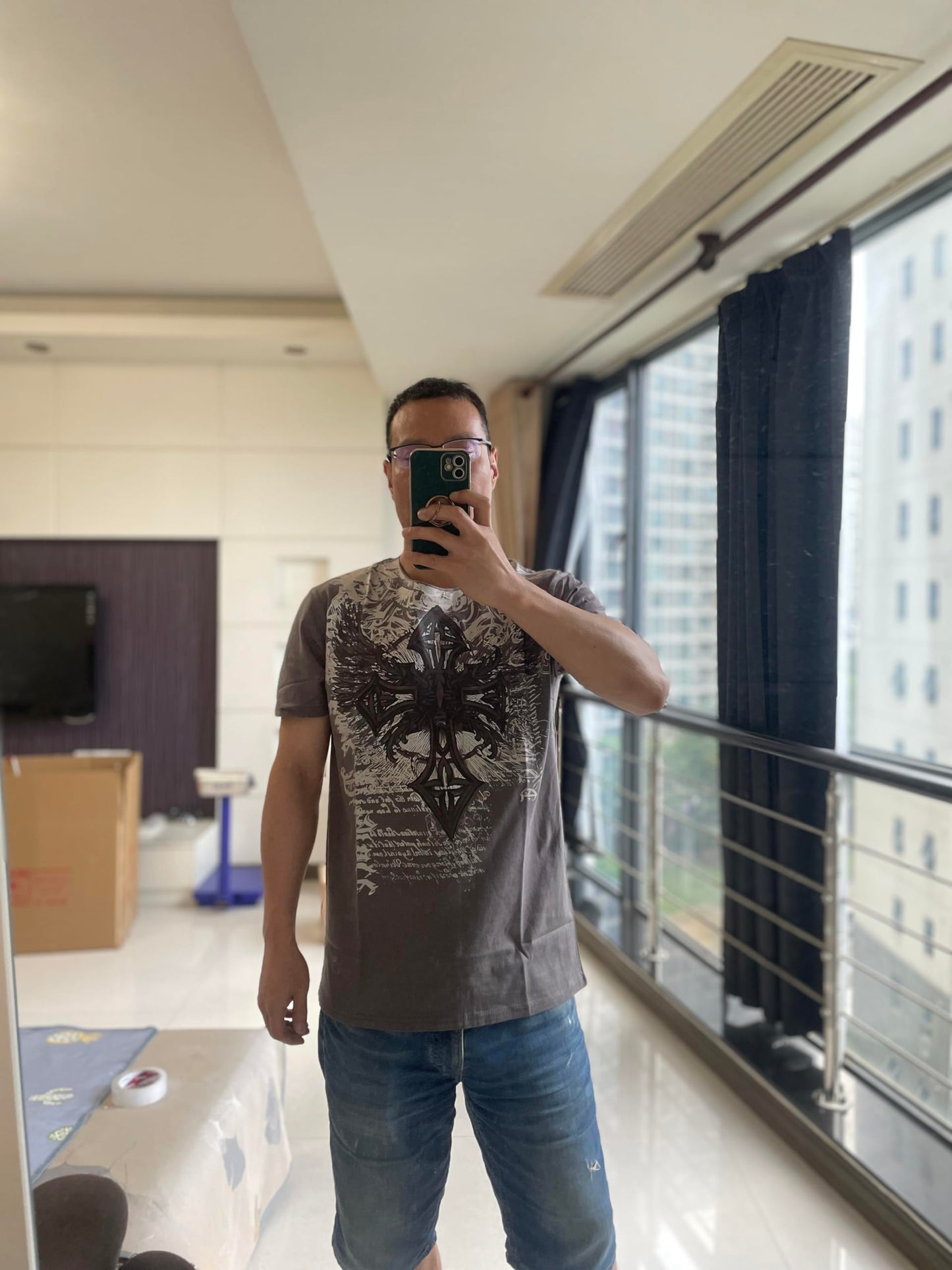 Men's Y2K Vintage T-Shirt Gothic Cross Graphic Print T-Shirt Round Neck Short Sleeve Tops (Medium,Brown)